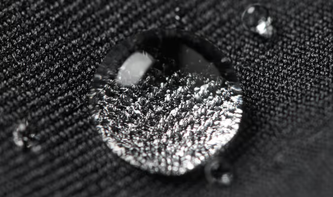 Waterproof / breathable